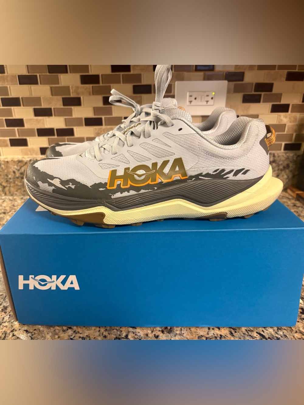 Men’s Hoka Torrent 4 Trail Hiking Running Shoes Size 12 Retail $130